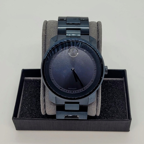 Movado Bold Quartz Men's Watch (Dark Navy) 3600296 - Picture 2 of 7